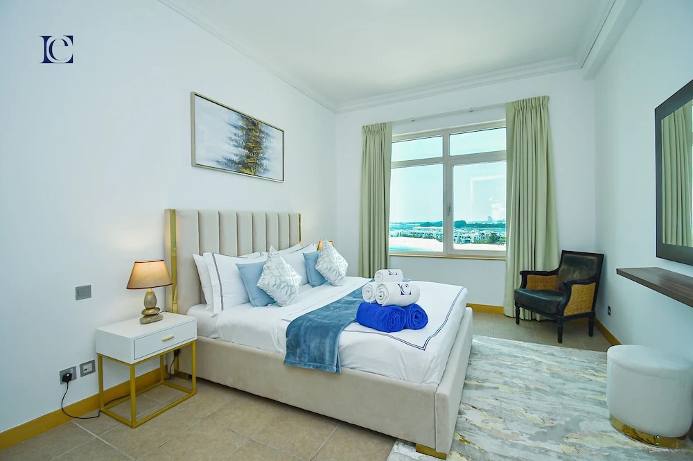 Дубай: Palm Jumeirah's Spectacular Ocean-View Apartment - NBT