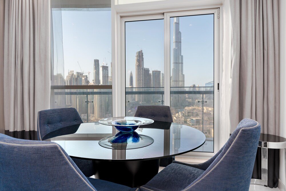 Дубай: SuperHost- Stunning Burj View 2BR in Downtown Dubai
