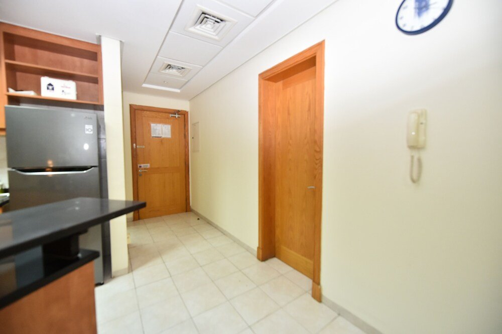 Дубай: BRID - Spacious 1 Bed with garden view