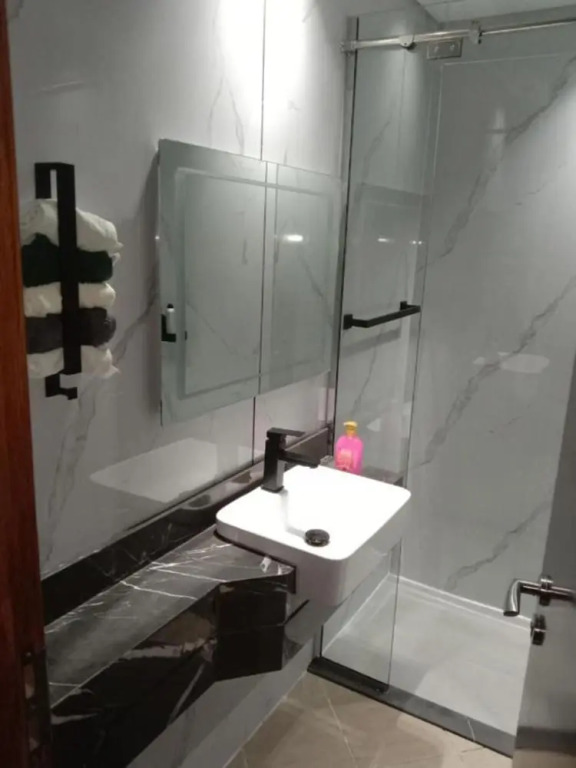 Дубай: Entire 1 Bedroom Apartment at Jumeirah Village Circle, Dubai