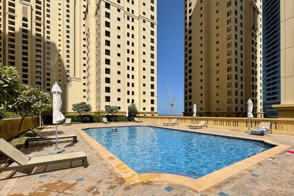 Дубай: Maison Privee - Sun & Sand at Dubai’s Famous JBR Beach