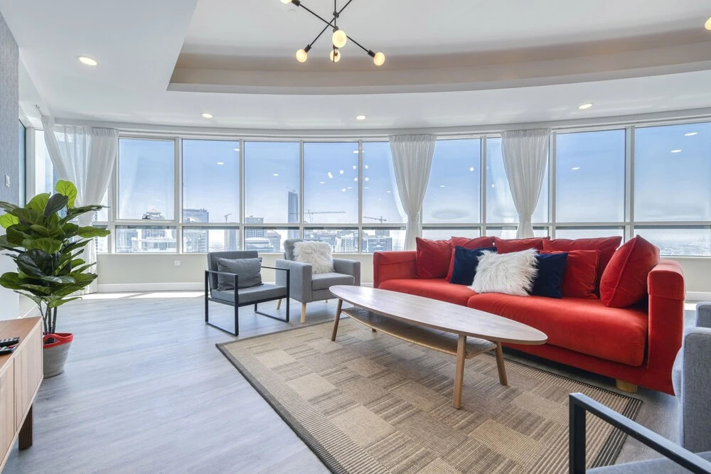 Дубай: Luxury 4BR Apartment in Horizon Towers