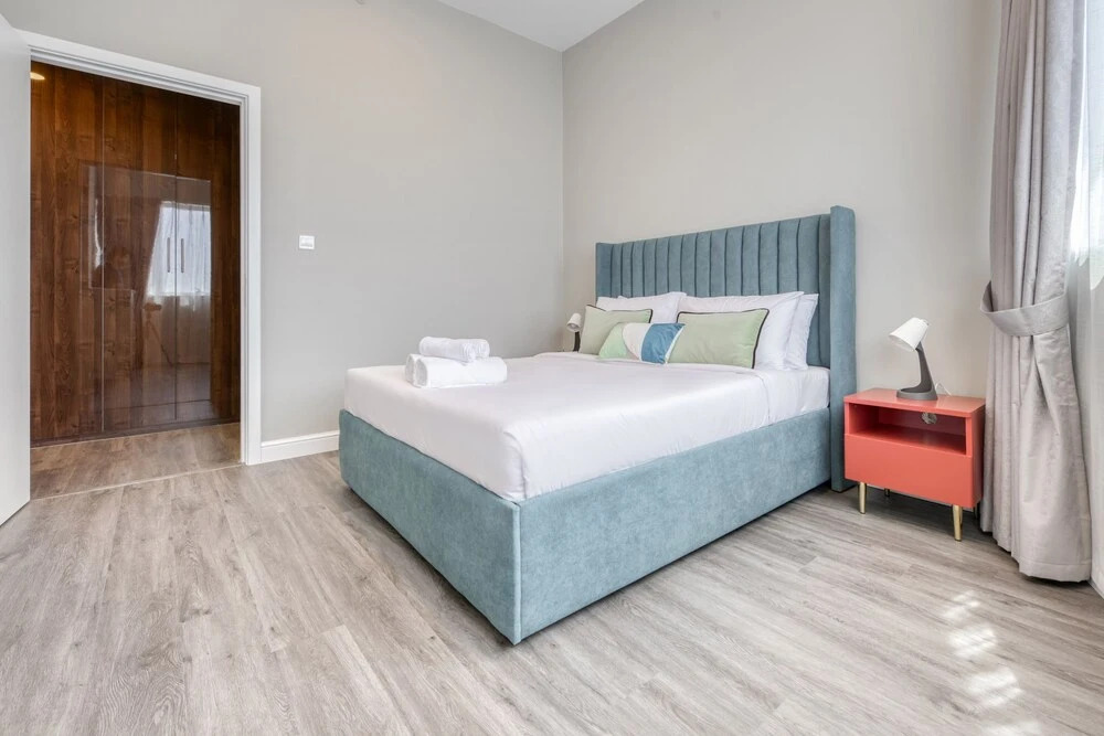Дубай: Luxury 4BR Apartment in Horizon Towers