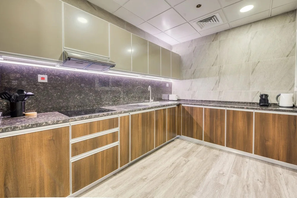 Дубай: Luxury 4BR Apartment in Horizon Towers