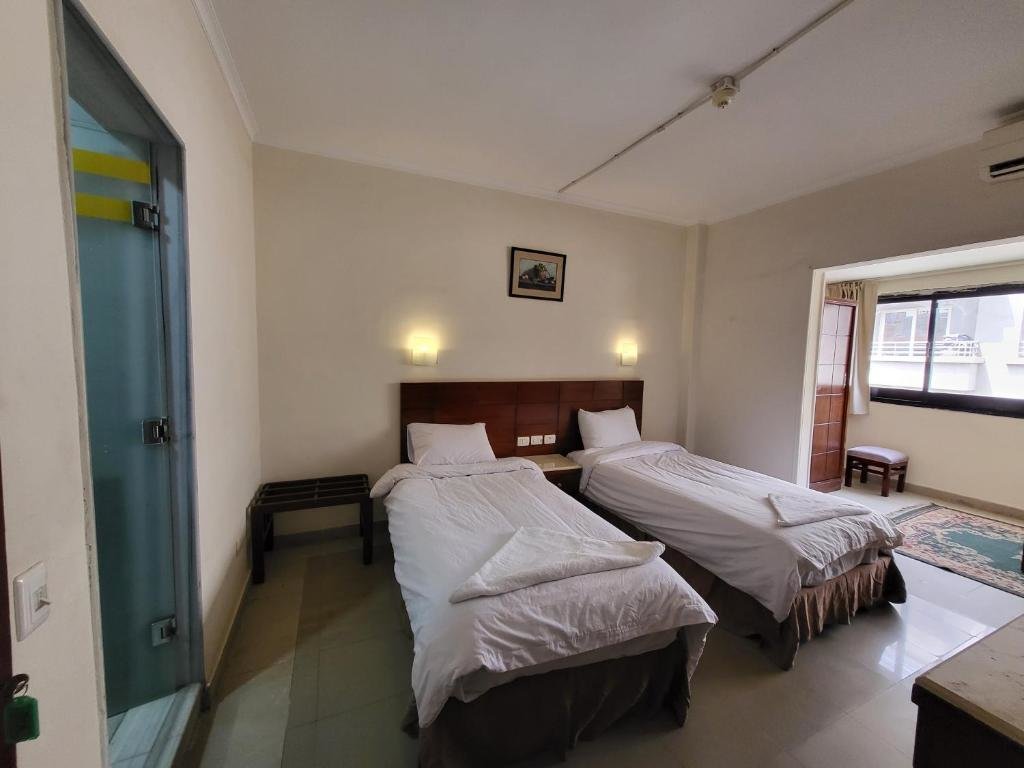 Гиза: Regency Hotel