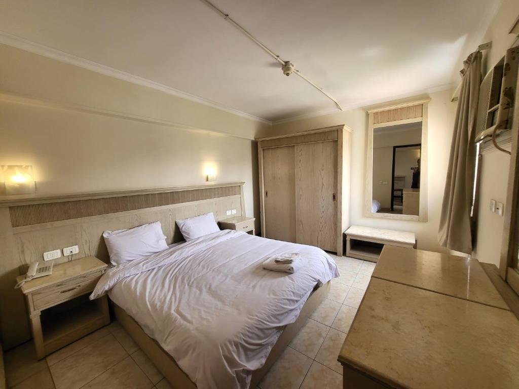 Гиза: Regency Hotel
