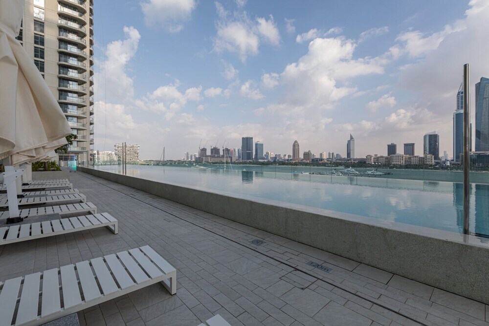Дубай: DHH Sunrise Bay 1- Emaar Beachfront
