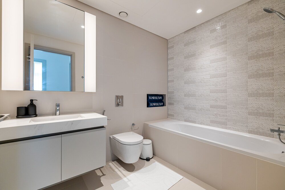 Дубай: DHH Sunrise Bay 1- Emaar Beachfront