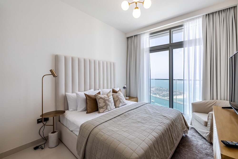 Дубай: DHH Sunrise Bay 1- Emaar Beachfront