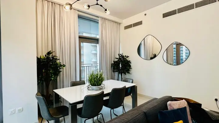 carousel image 4