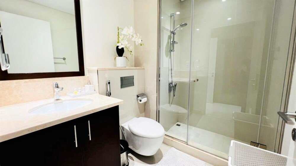 Дубай: Luxurious Downtown Apt. with stunning views