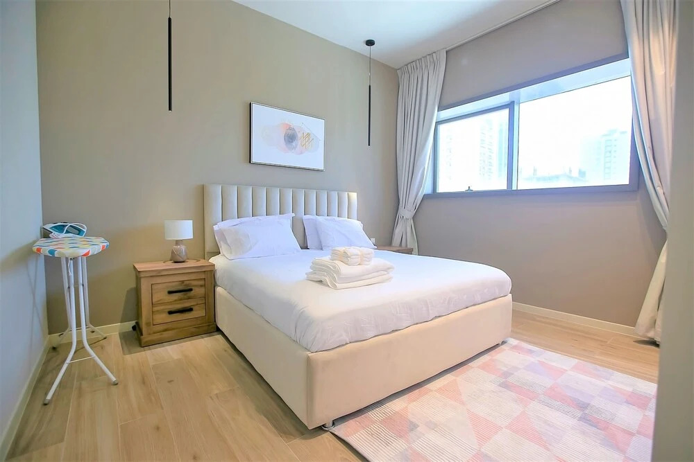 Дубай: Amazing 1bedroom With Balcony at Park View Dubai