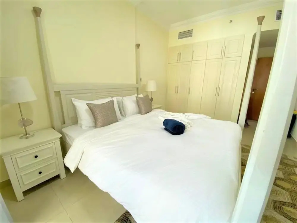 Дубай: Gorgeous 1bedroom with balcony in Dubai marina