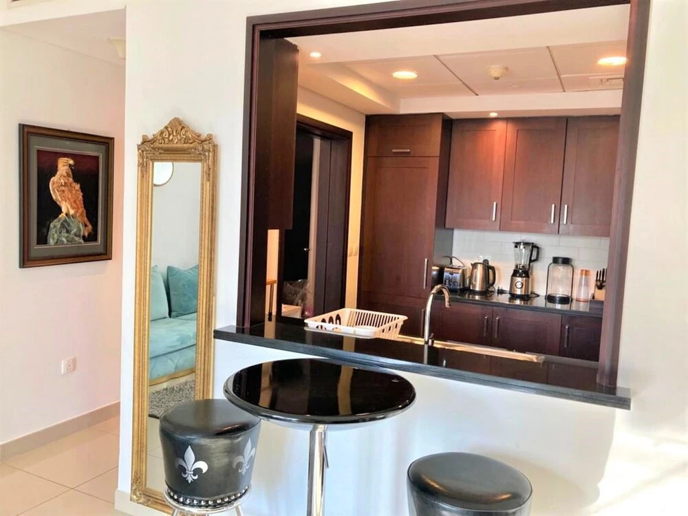 Дубай: Stunning Downtown apartment with balcony