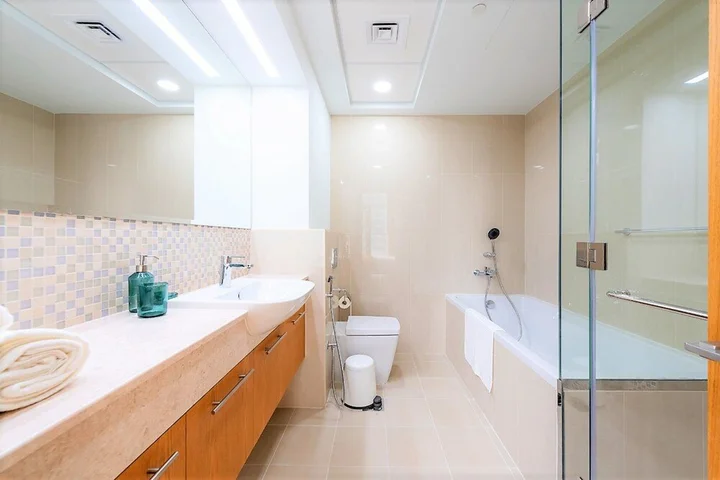 Дубай: Luxurious 1 bedroom with balcony Downtown Dubai