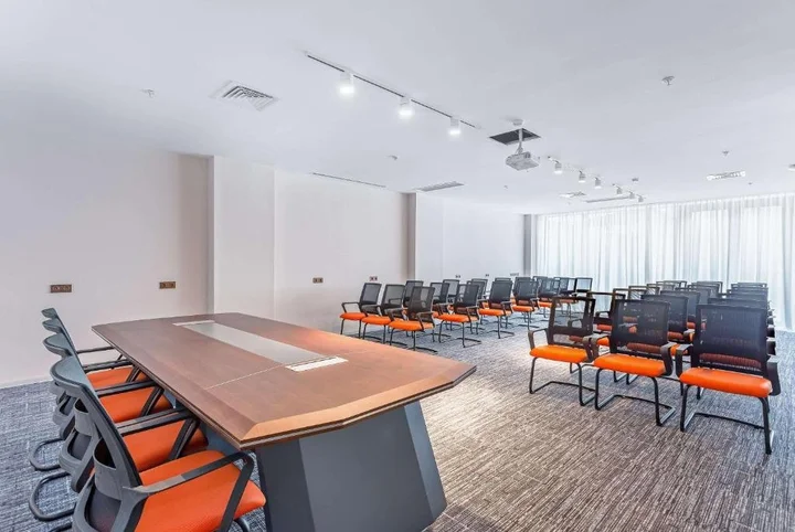 Тбилиси: Ramada By Wyndham Tbilisi