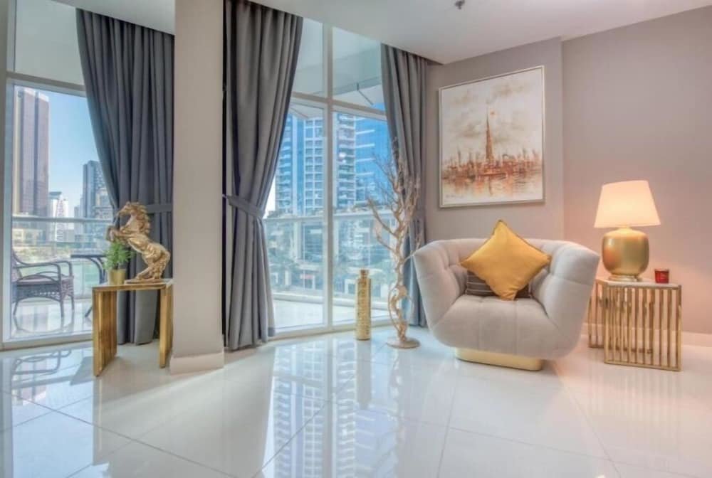 Дубай: Luxurious 4 Bedroom Duplex Villa Apartment Near JBR