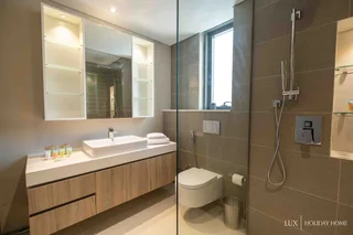 Дубай: LUX Contemporary Suite View 7