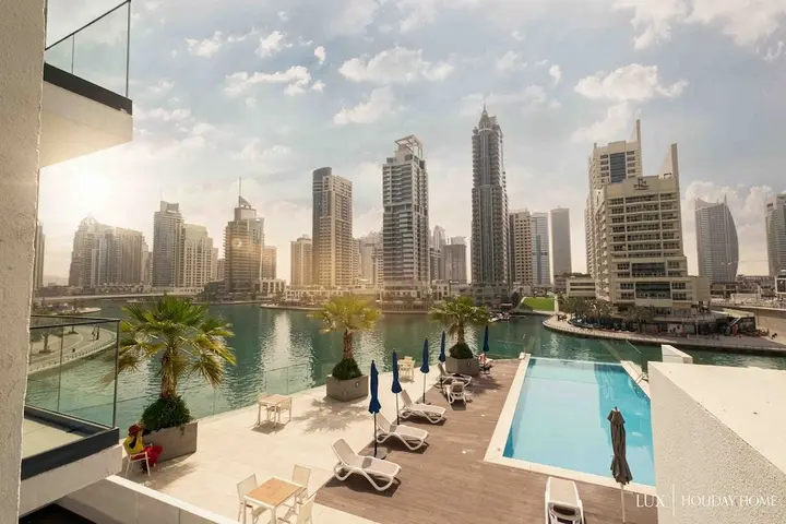 Дубай: LUX Contemporary Suite View 7