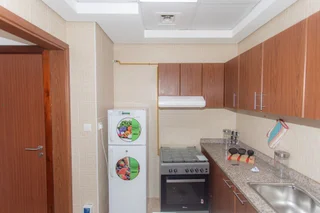 Дубай: Lofty apt with panoramic view terrace