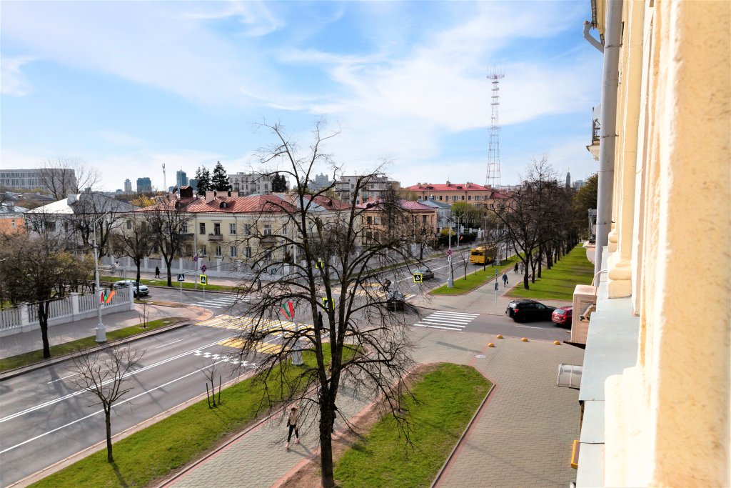Минск: Апартаменты InterLoft 5 Old Town Free Parking Wi-Fi 100/50 Smart TV