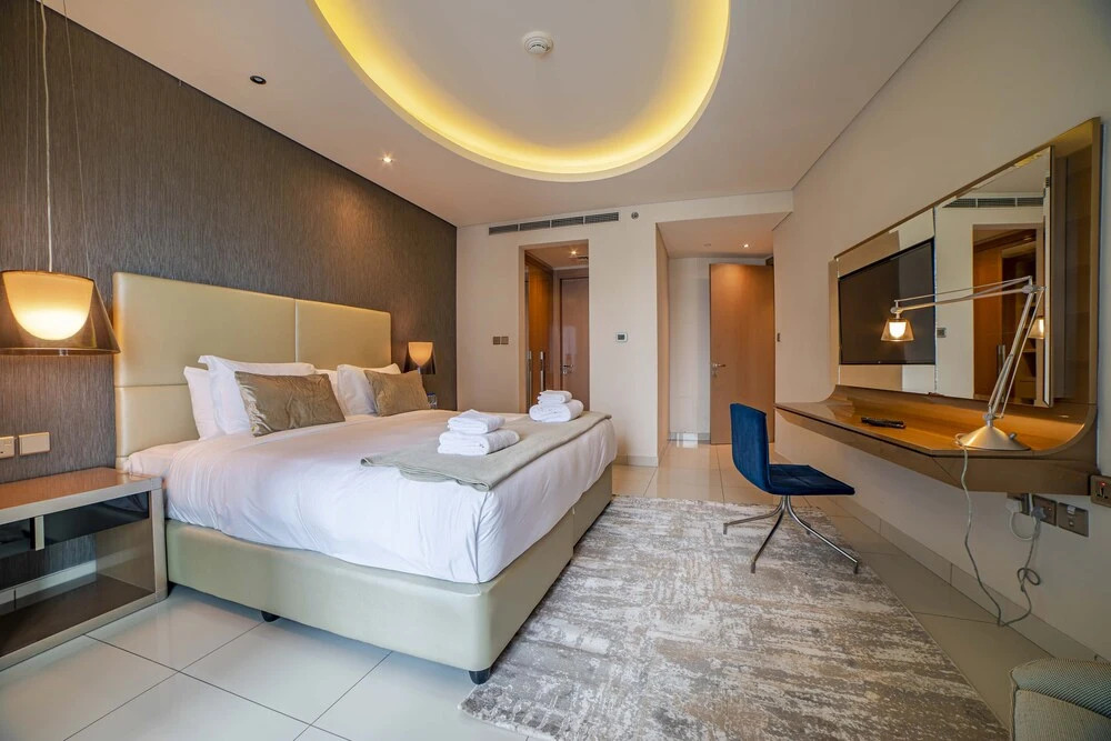 Дубай: Luxury 2BR Apartment in Paramount Towers Business Bay