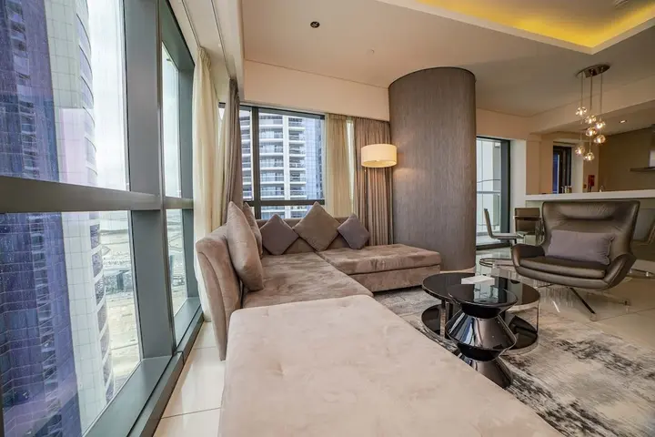 Дубай: Luxury 2BR Apartment in Paramount Towers Business Bay