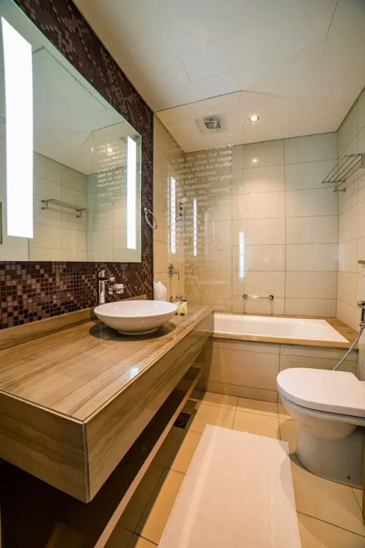 Дубай: Paramount Towers 2BR Luxurious Apartment - 360 vacation
