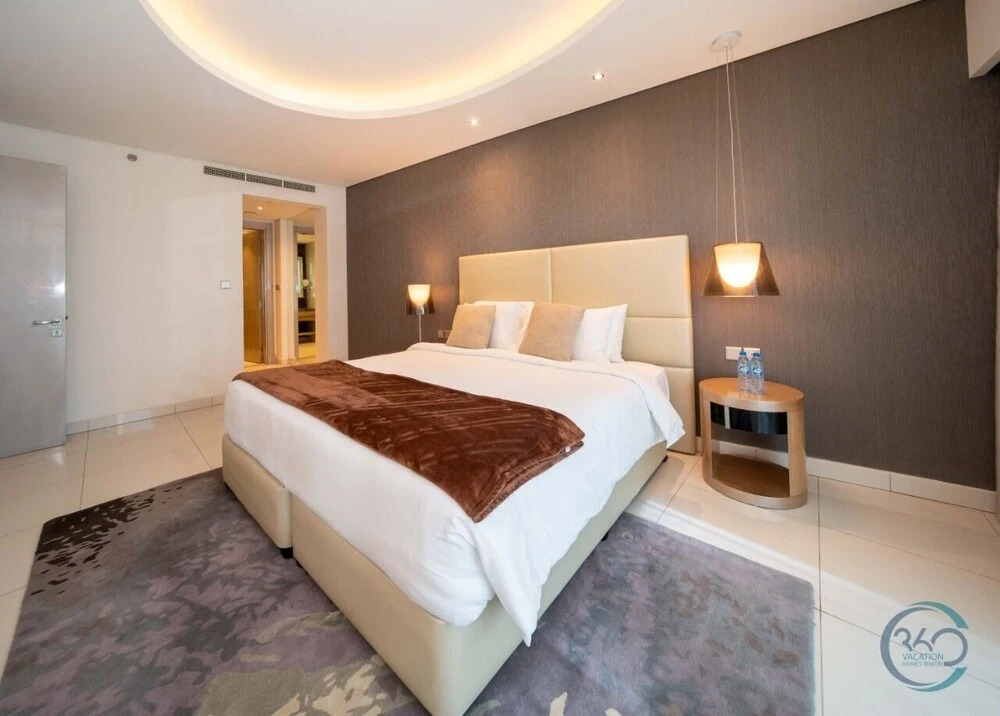 Дубай: Cozy 1 Bedroom Apartment 5015