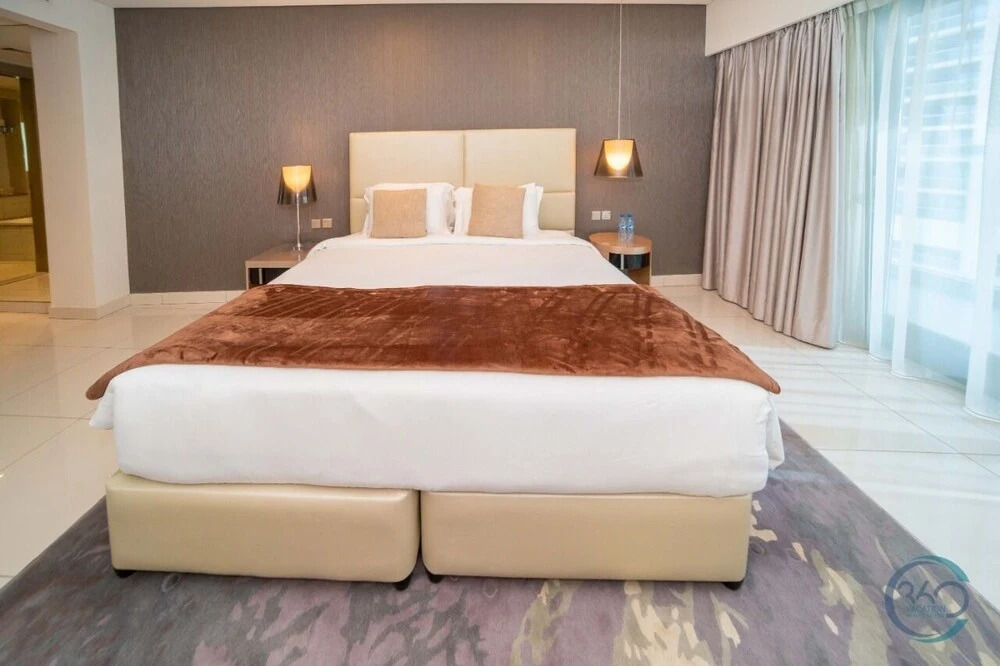 Дубай: Cozy 1 Bedroom Apartment 5015