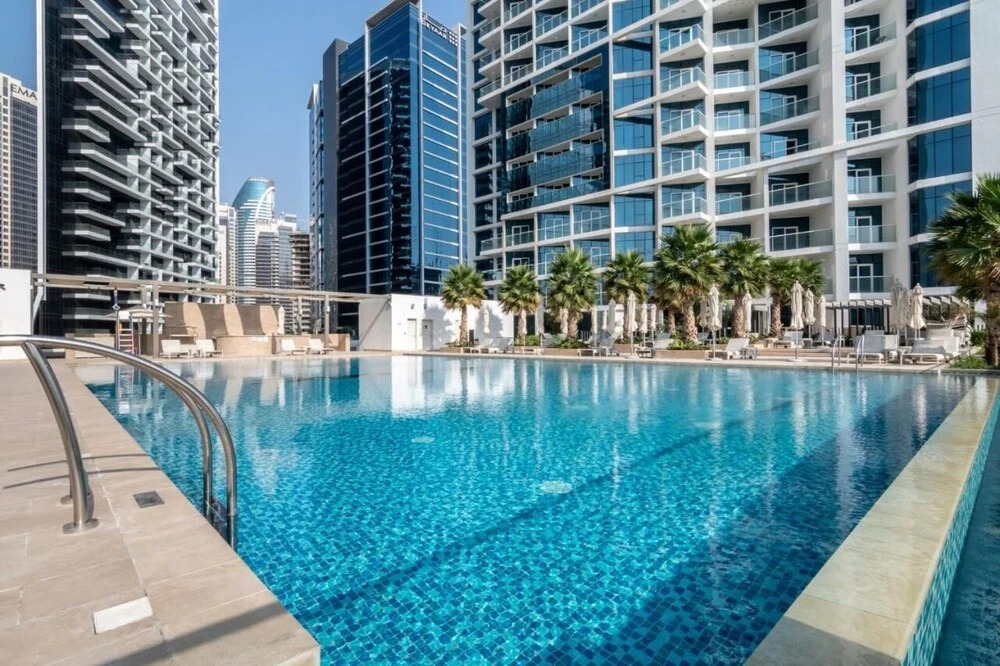 Дубай: Cozy 1 Bedroom Apartment 5015