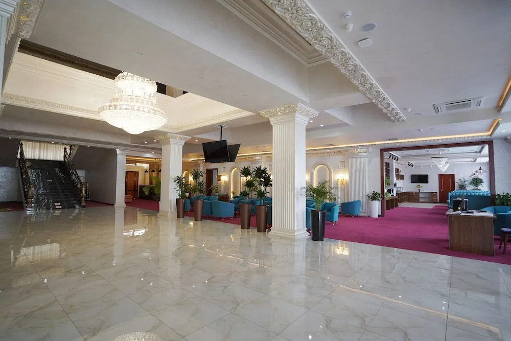 Ташкент: Aura Hotel