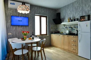 Уреки: Lions Apartment