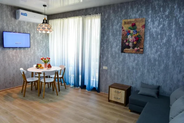 Уреки: Lions Apartment