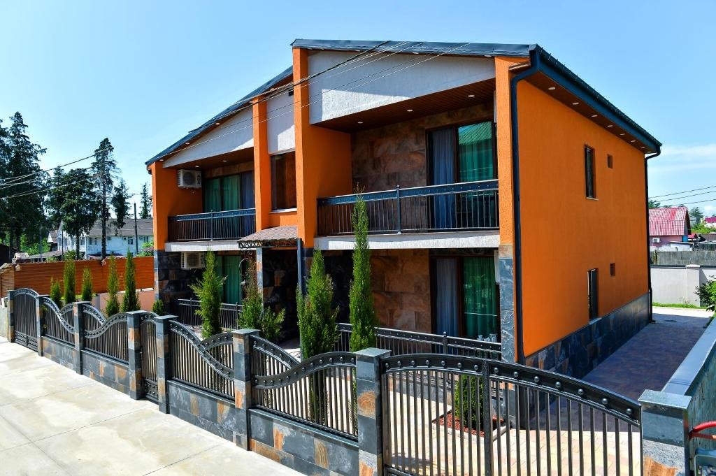 Уреки: Lions Apartment