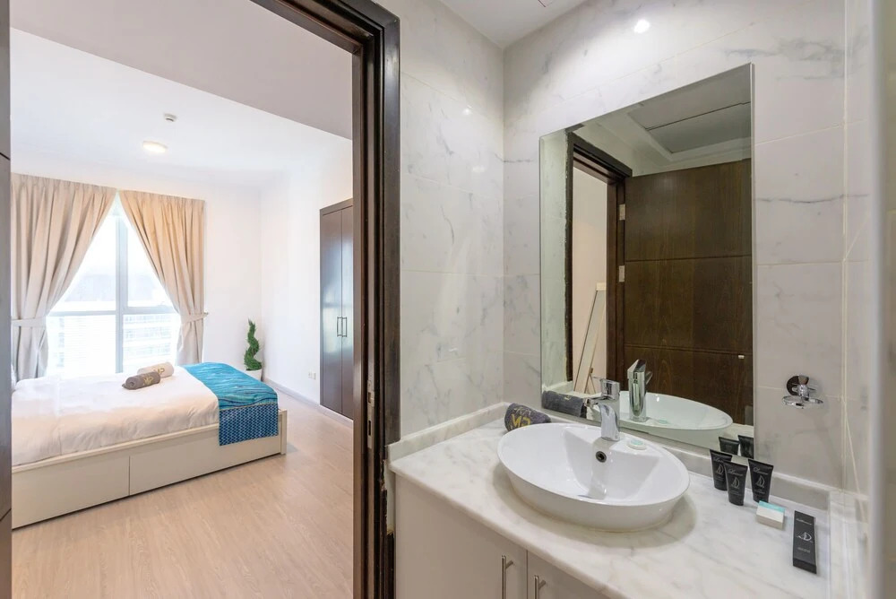 Дубай: Marco Polo - Stylish & Spacious 2 BR with Marina + City Views