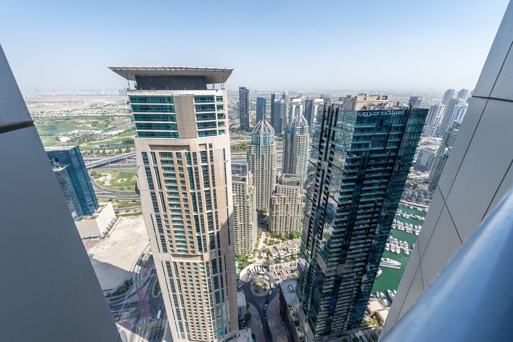 Дубай: Marco Polo - Stylish & Spacious 2 BR with Marina + City Views