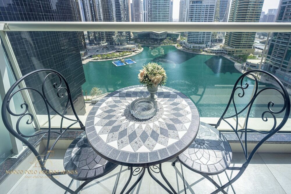 Дубай: Marco Polo - Striking Lake Views at JLT | 1 BR | 2 Balconies