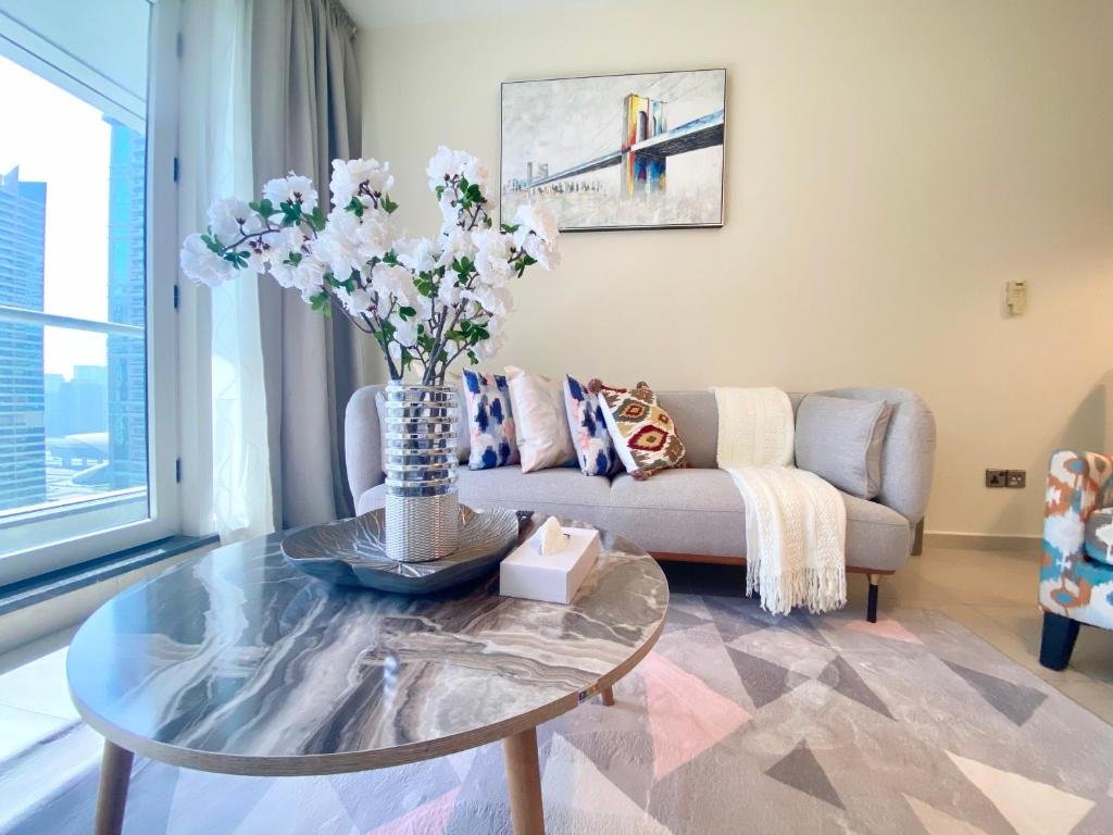 Дубай: Marco Polo - Striking Lake Views at JLT | 1 BR | 2 Balconies