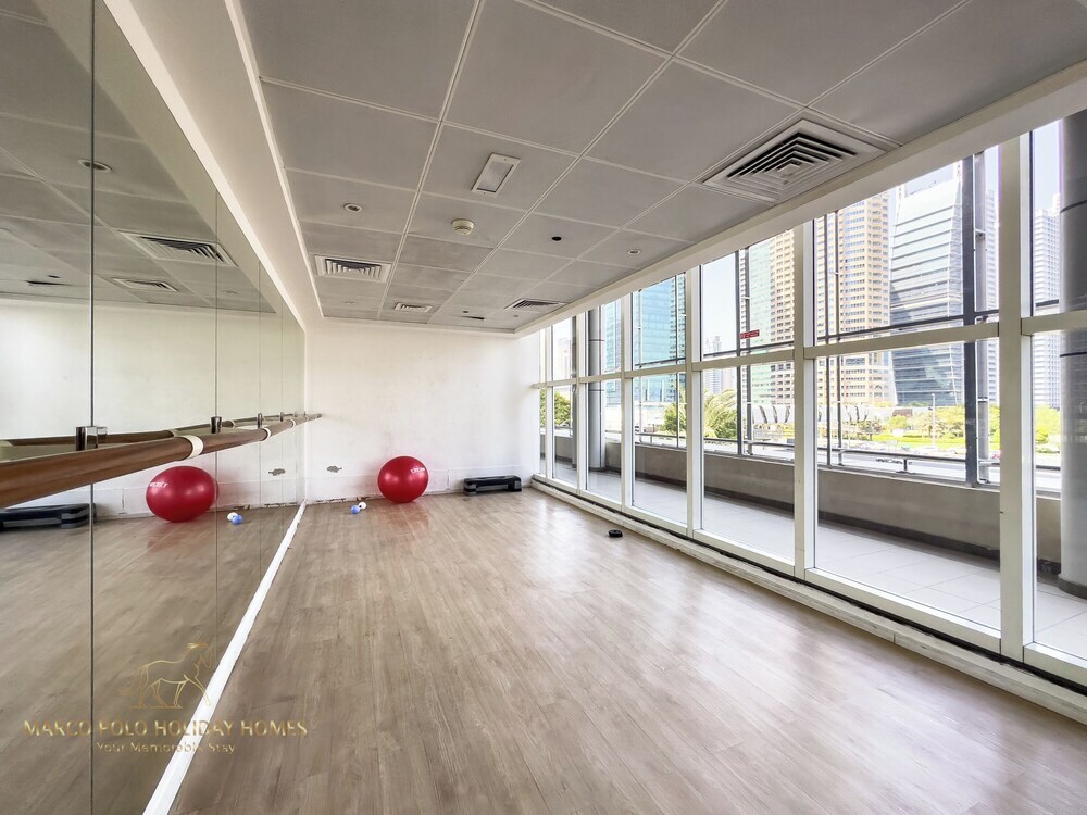 Дубай: Marco Polo - Striking Lake Views at JLT | 1 BR | 2 Balconies