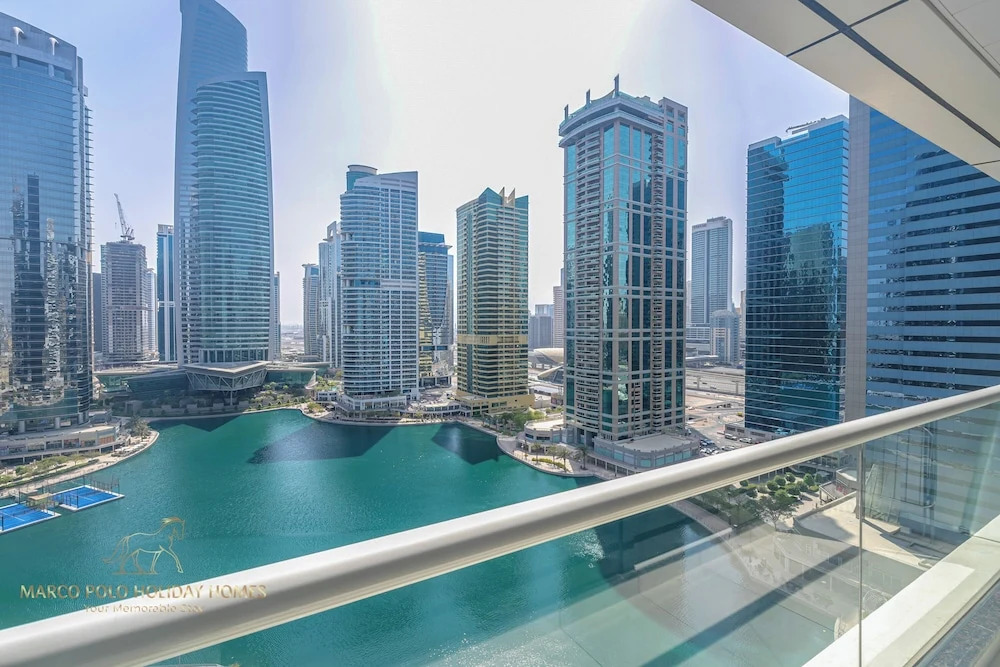 Дубай: Marco Polo - Striking Lake Views at JLT | 1 BR | 2 Balconies