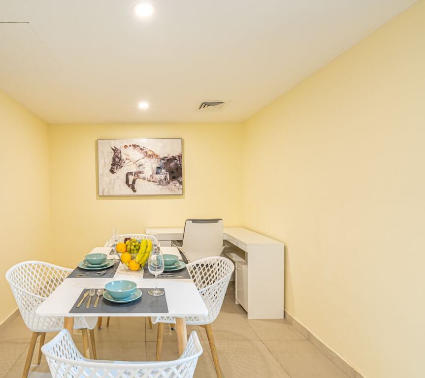 Дубай: Marco Polo - Striking Lake Views at JLT | 1 BR | 2 Balconies