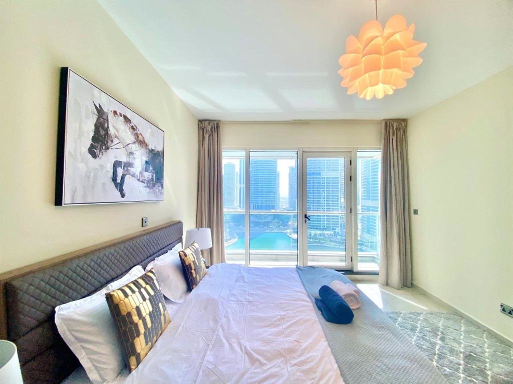 Дубай: Marco Polo - Striking Lake Views at JLT | 1 BR | 2 Balconies