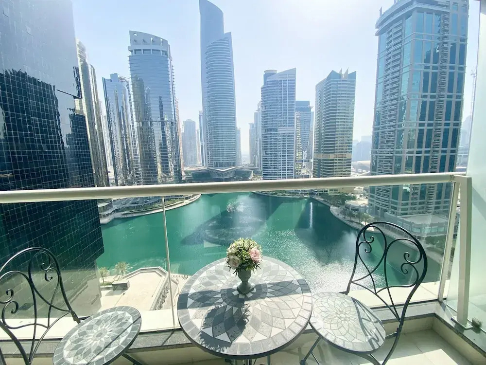 Дубай: Marco Polo - Striking Lake Views at JLT | 1 BR | 2 Balconies