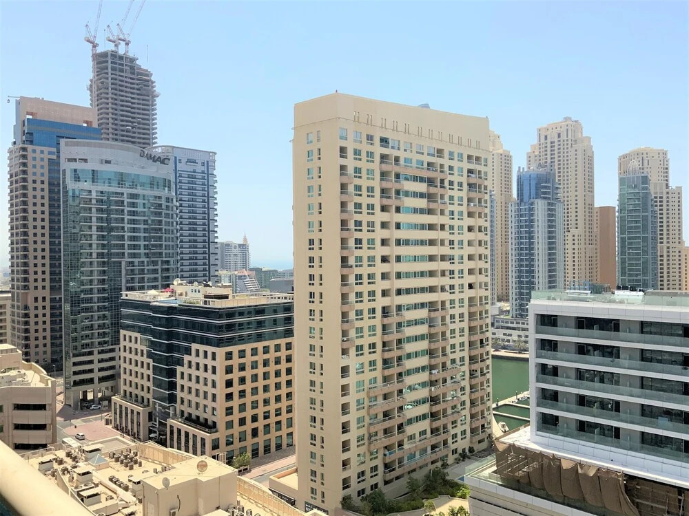 Дубай: DHLA - Modern 2BR balcony in Marina