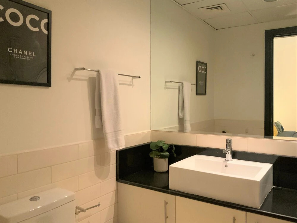 Дубай: DHLA - Modern 2BR balcony in Marina