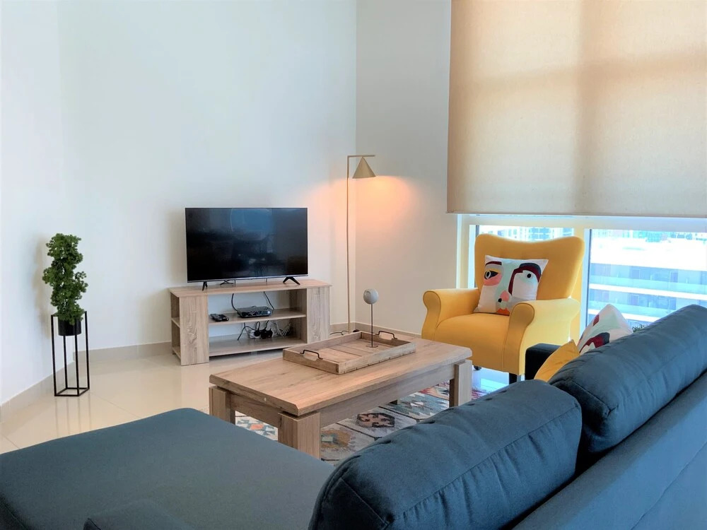 Дубай: DHLA - Modern 2BR balcony in Marina
