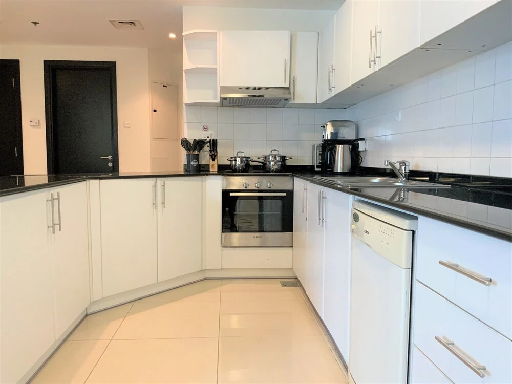 Дубай: DHLA - Modern 2BR balcony in Marina