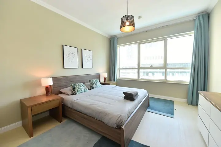 Дубай: 2-BR Marina View Retreat at Marina Quays - DSY