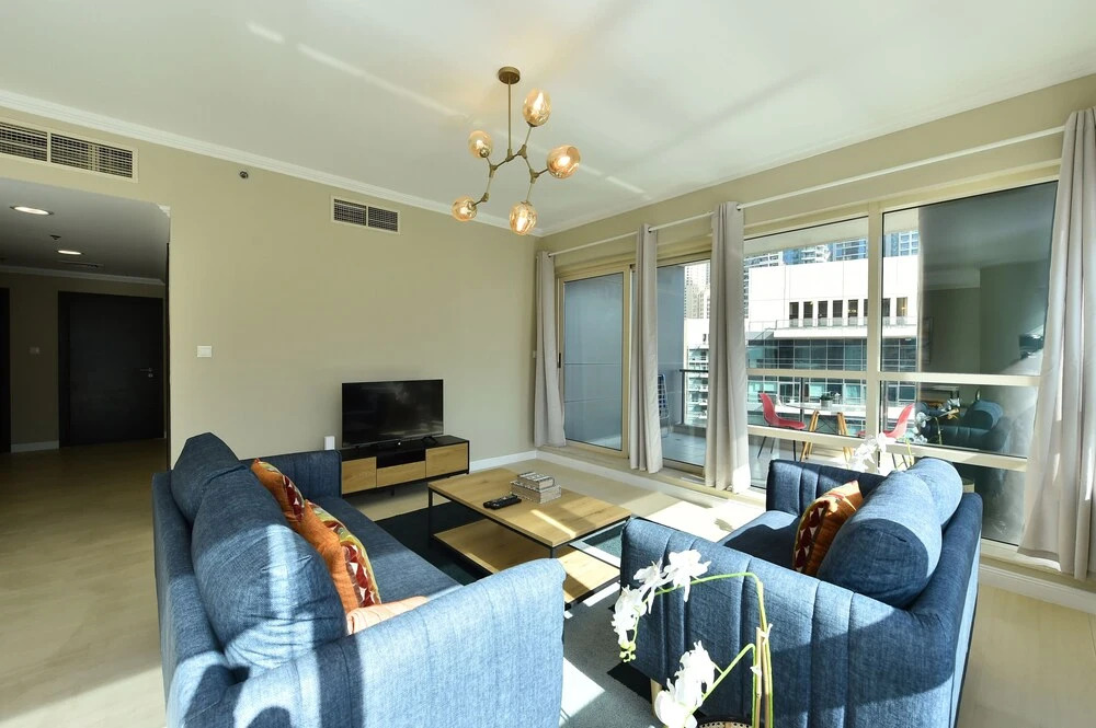 Дубай: 2-BR Marina View Retreat at Marina Quays - DSY